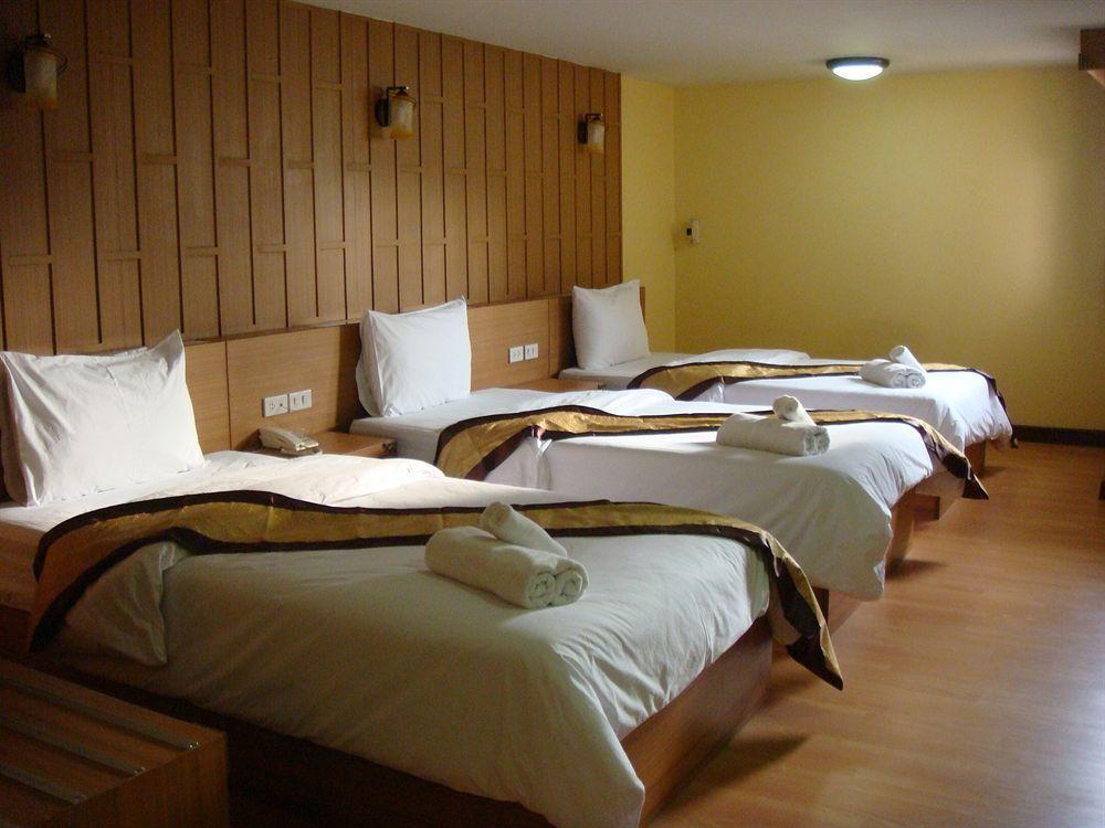 King Royal Garden Inn Banguecoque Exterior foto