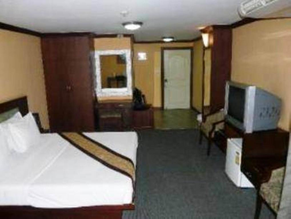 King Royal Garden Inn Banguecoque Exterior foto