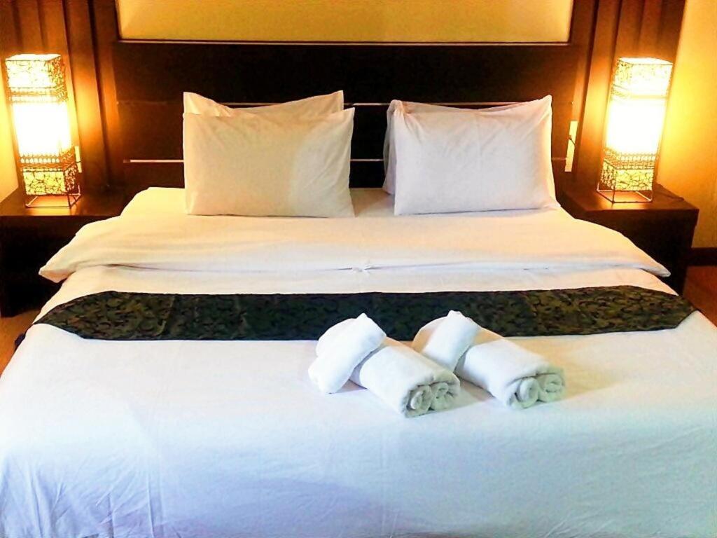 King Royal Garden Inn Banguecoque Exterior foto
